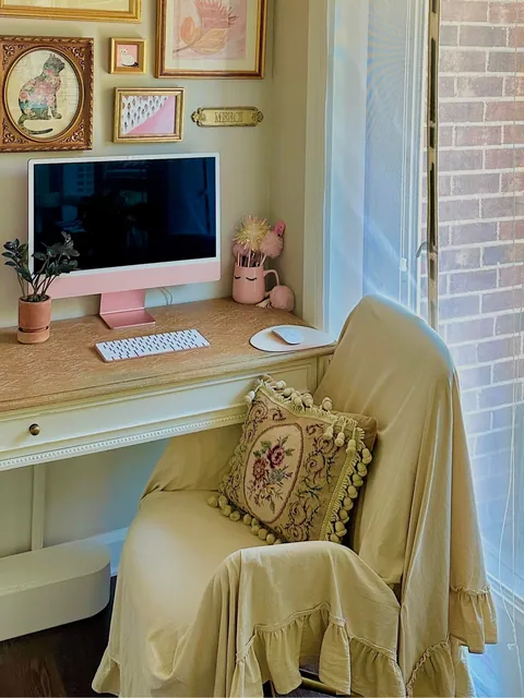 Loving the new additions to my cozy space 😌