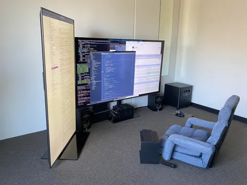 Dual 75" 4K TV Floor Computing