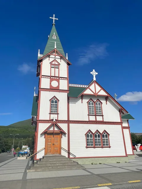 Whale Watching in the Midnight Sun in Húsavík, Iceland (June 2025)