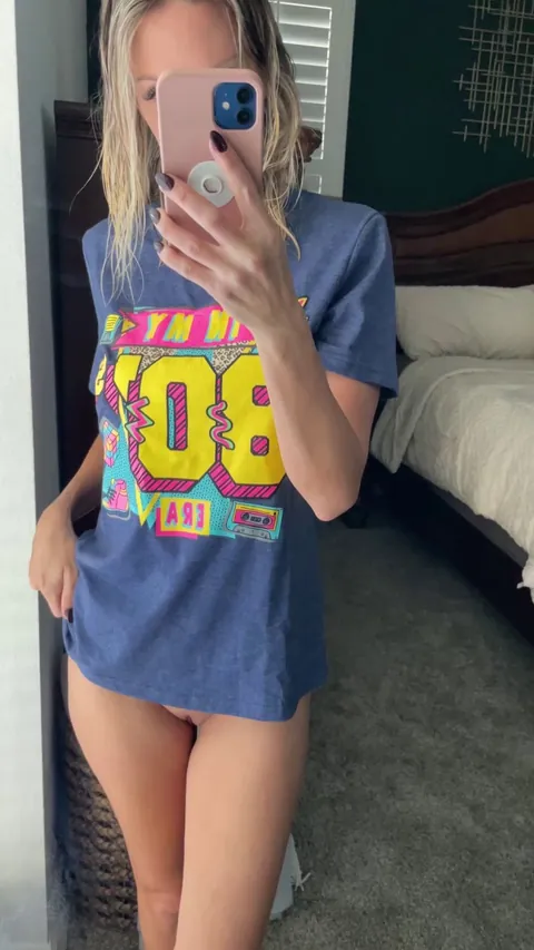 The word milf is fitting [gif]