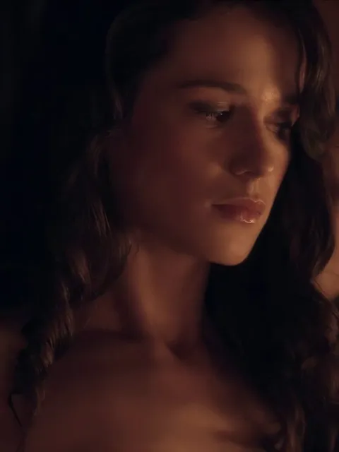 Gwendoline Taylor's fit plots in Spartacus S3E3 (2013) [upscaled]