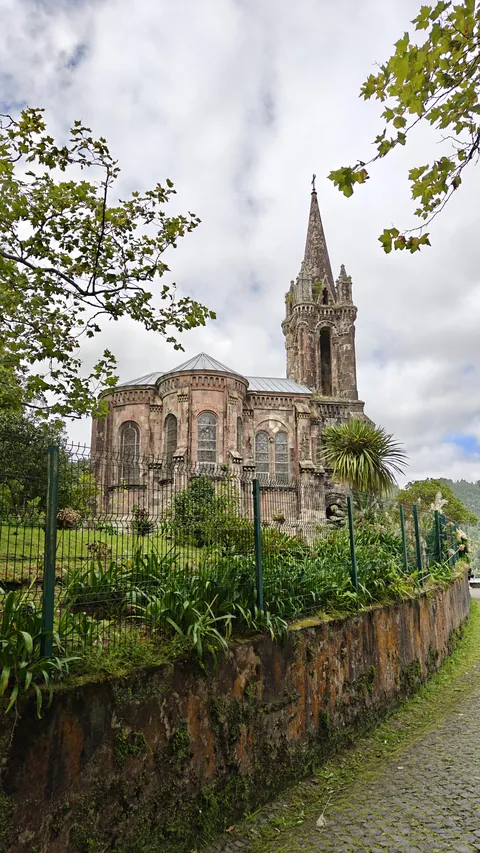 Abandoned church on São Miguel island