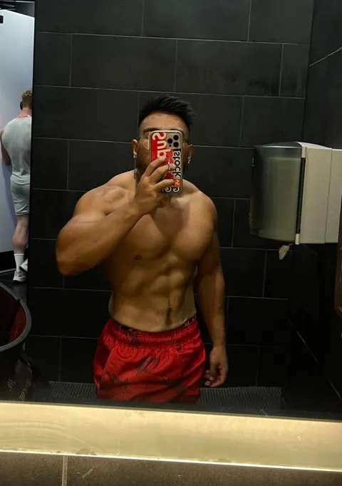 Never give up 10 years in the gym and almost loss myself during Covid [discussion]