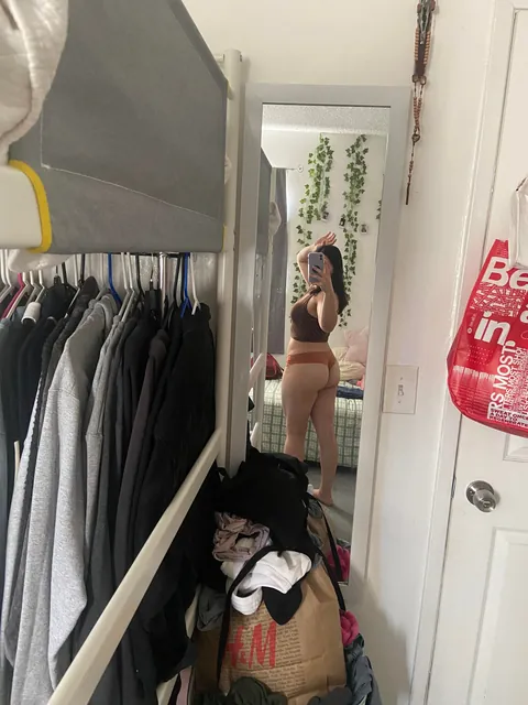 26f 27m looking for couple or 3rd to join us in sgv area