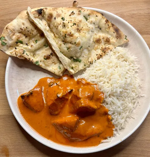 [i ate] Chicken Tikka Masala and Garlic Naan