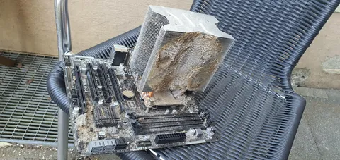 Friend asked me for help because his PC won't start...