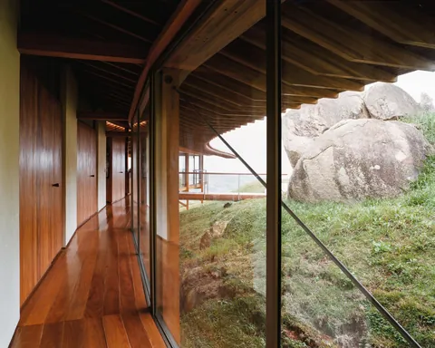 Superb WOODEN HOUSE in the hills of Brazil in Cunha, by Mariana Caires &amp; co (2024)