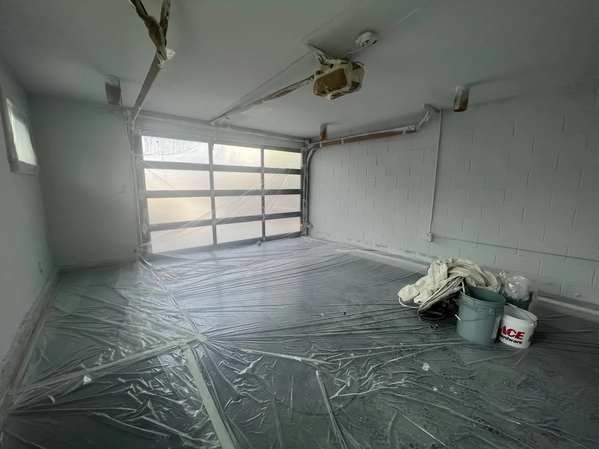 Slowly renovating and organizing my garage. Almost done after 2 years.