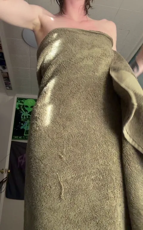 Awh dang it! I dropped my towel!