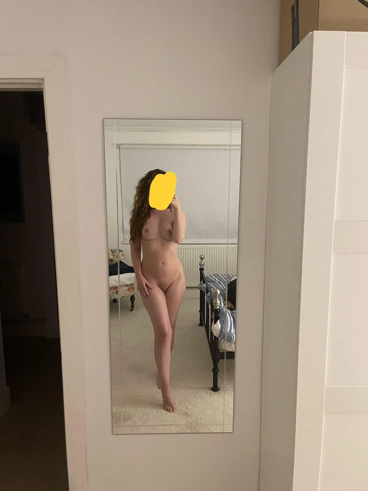 (F) Honest rating, please. I’m 31, so no need to sugarcoat it. 😂