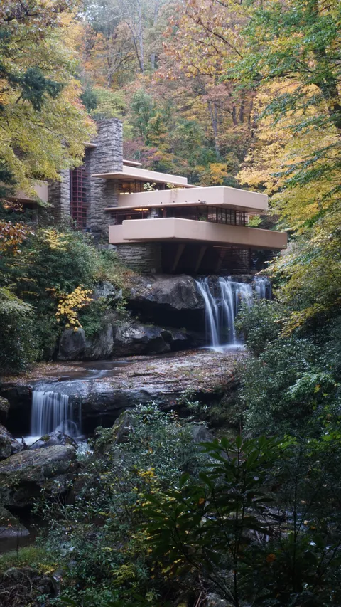 Fall colors at Falling Water, 10/13/2022. Finally checked off the to-see list!