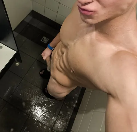 18 and never had a head from a guy. Who volunteers?