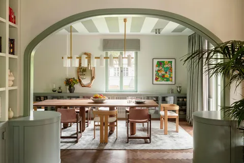 Dining space in a renovated 1920s residence in Dahlem, southwestern Berlin, Germany [5810x3877]