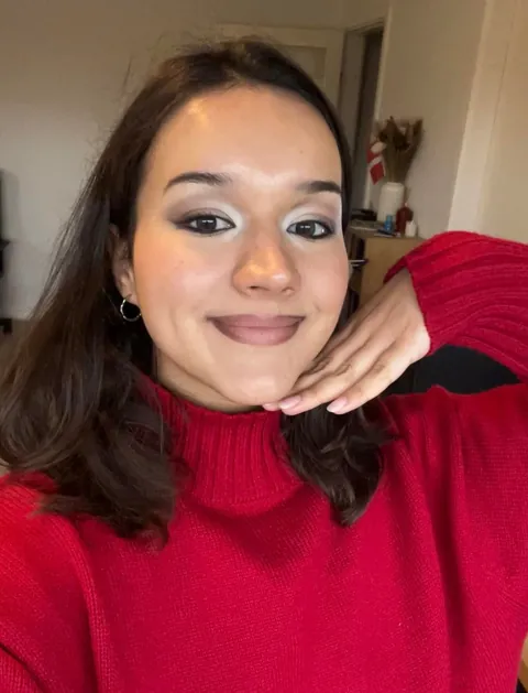 White inner corner eyeshadow look