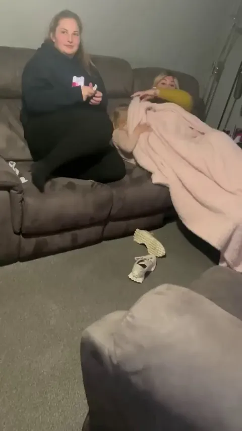 Woman Who Suffered a Third Miscarriage Gets Emotional When Boyfriend Surprises Her With a Puppy