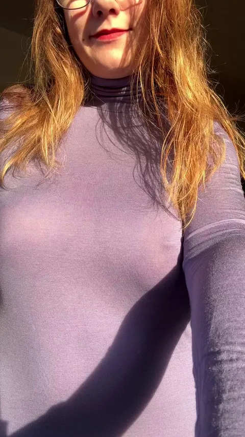 Here, have a full view on my body (;