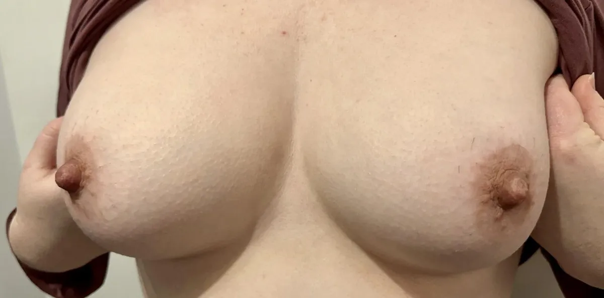My first post - free the nipples 😋