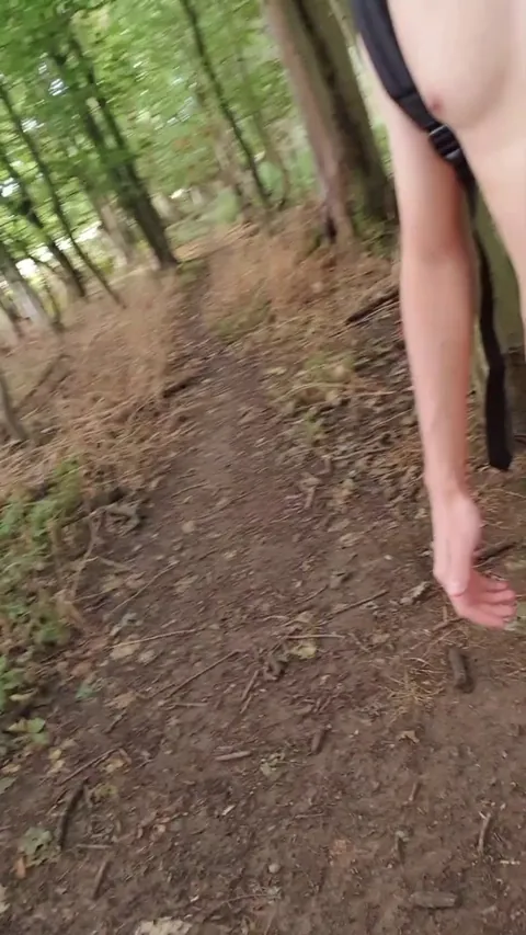 I think just being casually naked in nature like this should be way more normal