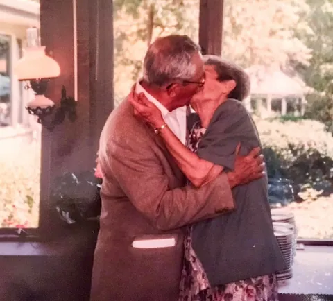 my gran and gramps, matt and mary. their love was the stuff of fairytales faras im concerned. these are some of my most treasured photos. boy i missem