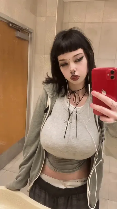 Big Tiddy Goth Girl