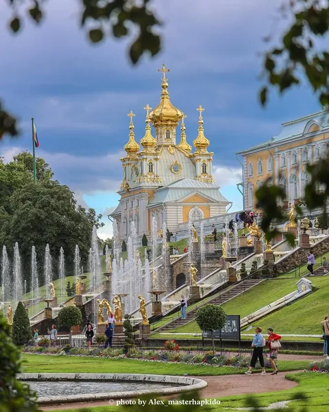 Churches and cathedrals of Saint Petersburg and its suburbs