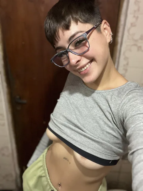 I maybe look a little geeky but I still got a wild side;)