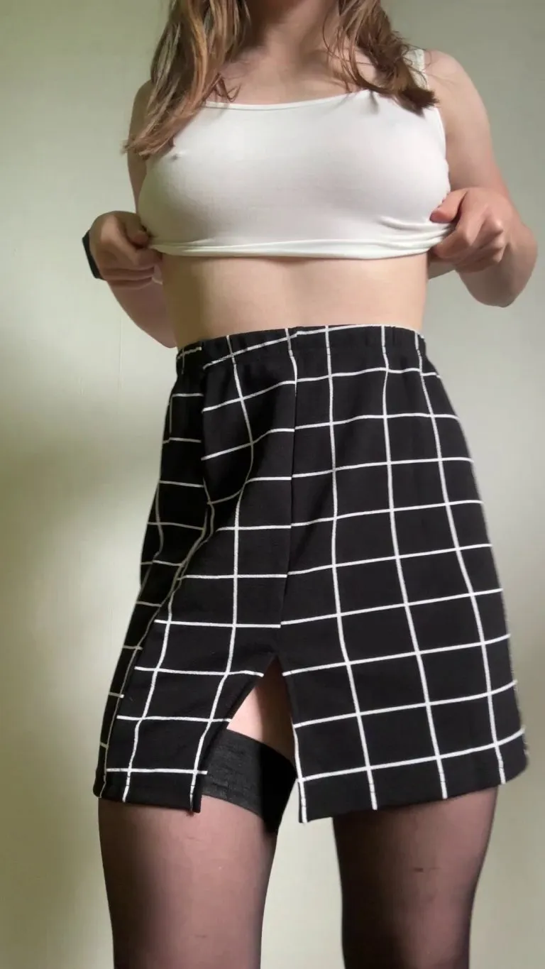 I get embarrassed because of their size [OC]