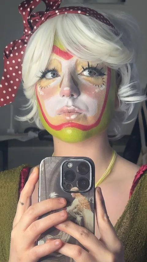 Apple makeup ! 💚🐞🍏