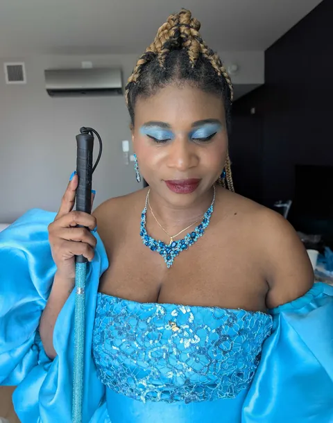 My SO is blind and I do her makeup, here's her annual Grammy Carpet look! Serving African Mermaid realness 🧜‍♀️