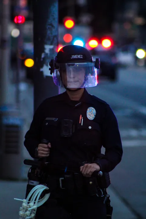 Today, the LAPD shut down a protest outside the ICE Detention Center in Los Angeles [OC]