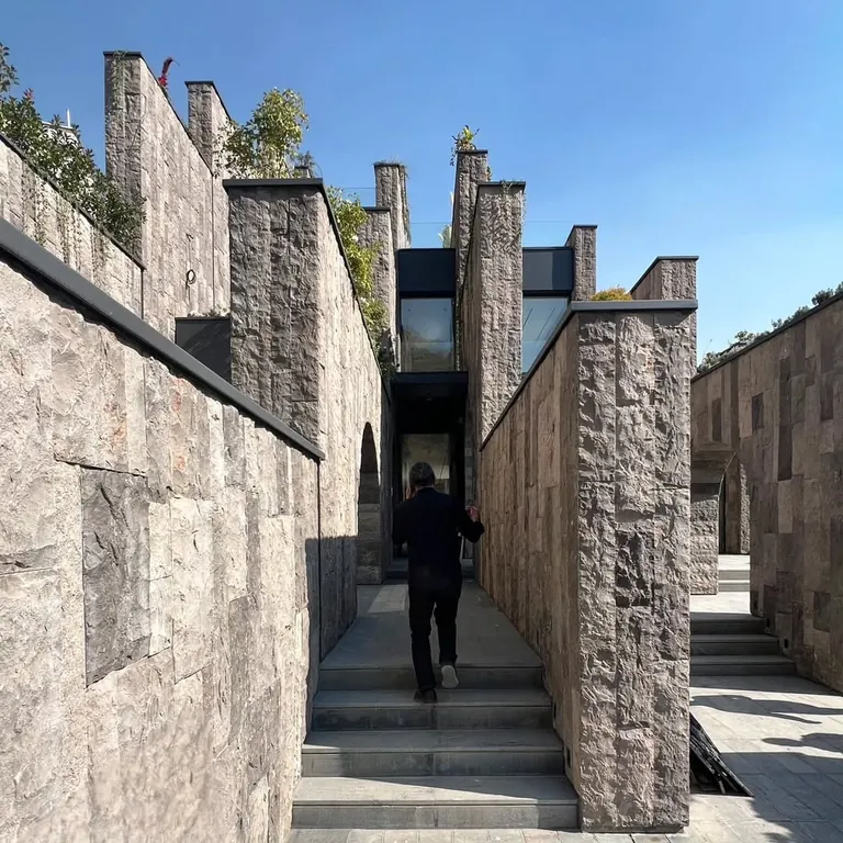 Villa Babylon by Farshad Mehdizadeh FMZD in Iran - Opinions?