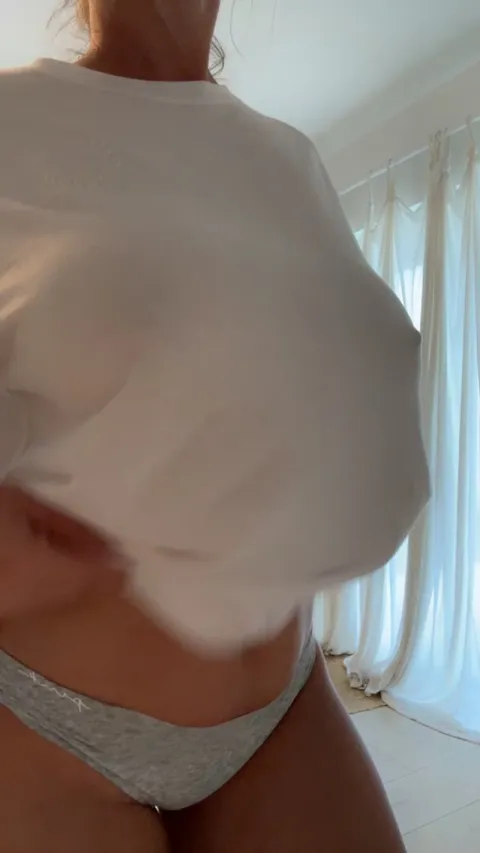 Titties so big gotta flash them.