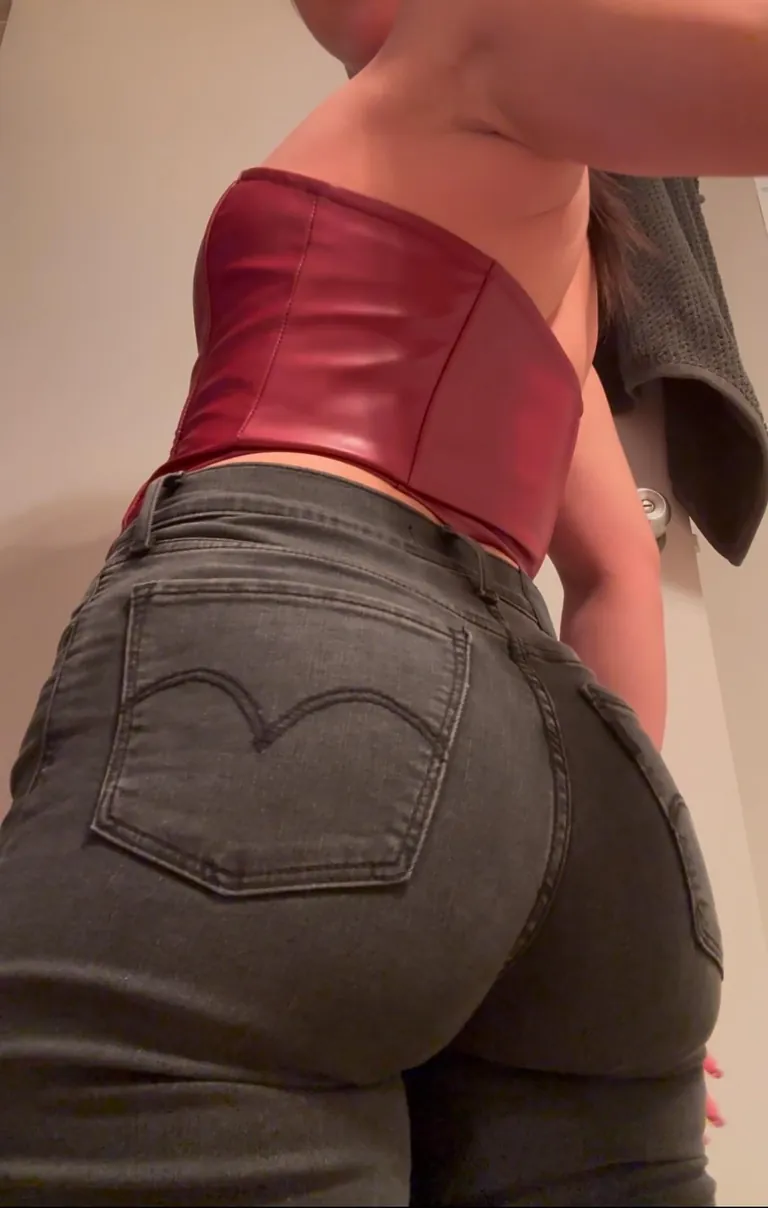 Tiny and tight Japanese girl to toss around this weekend