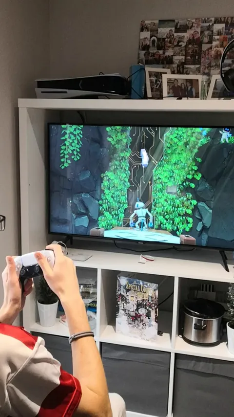 Climbing Run: hands in a 20s run