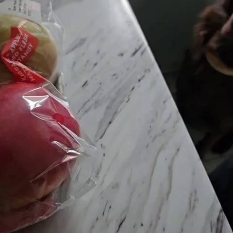 These apples I bought have red flesh inside.