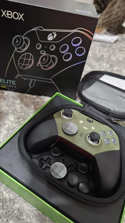 Wife surprised me with a customized Elite Series 2 controller for an early Christmas gift