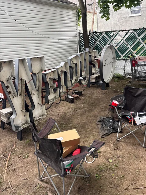 Update: 12ft Wendy’s Sign in Our College Backyard