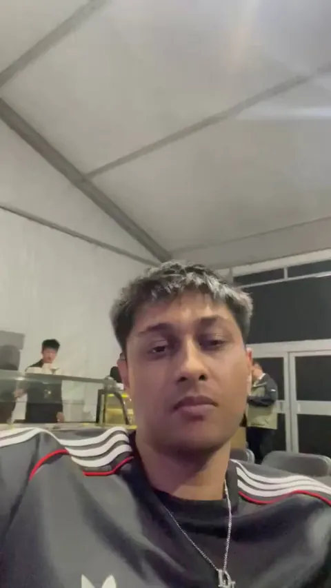 Dhokla on the TES series: They just picked on an old man. They just kicked me when I'm down. I'm already old, oldest top laner at this tournament. They don't respect their elders here in China, they really don't......