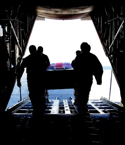 [OC]Here is me in Iraq saying goodbye to my mate for the very last time doing nothing for the USA.