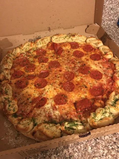 [I ate] Garlic Knot Pizza