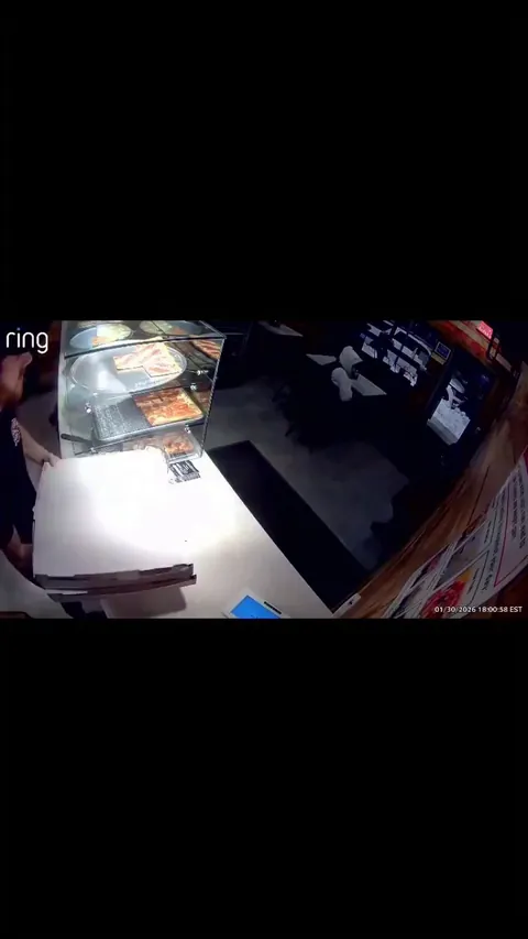 Genius decides to turn pizza boxes upside down