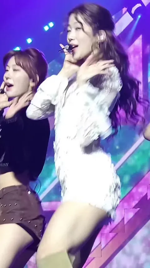 LE SSERAFIM - Kazuha