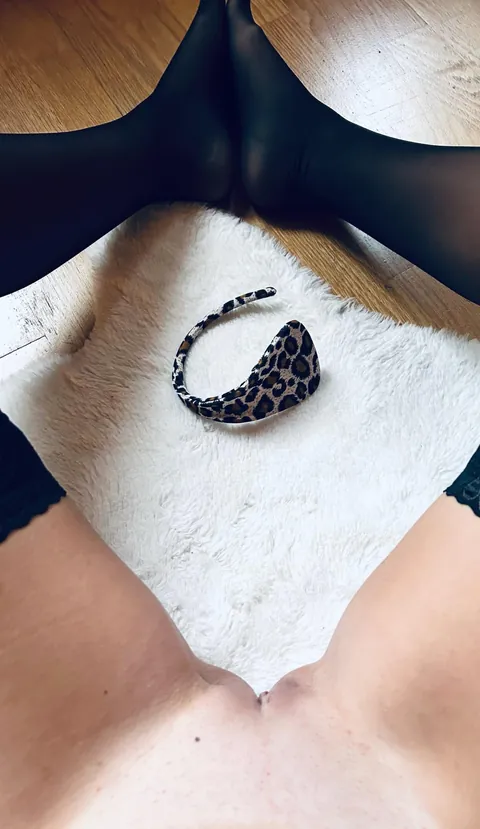 8 ✨ …der kleine 🐆 und ich gehen dann mal zur Arbeit - fällt der unter die Kategorie „es gibt nichts, was es nicht gibt?“ 🙈 (f)
