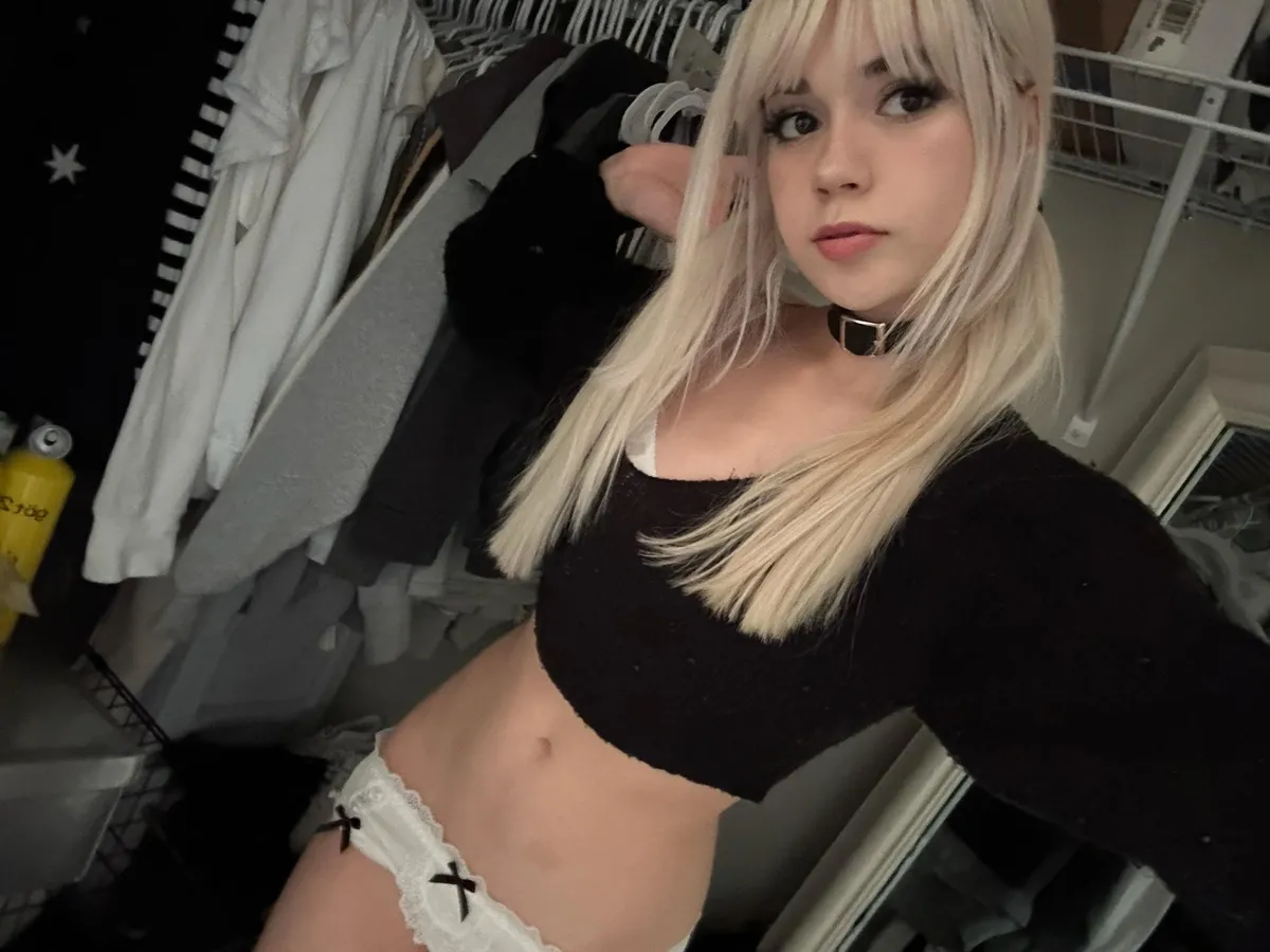 do you like my new collar, master?