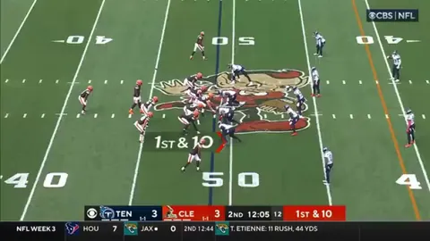 [Highlight] Deshaun Watson flings the ball backwards