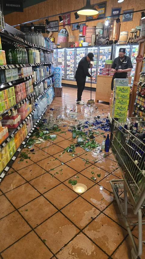 Shelf with nothing but glass bottles collapsed. 3 min from clocking out...