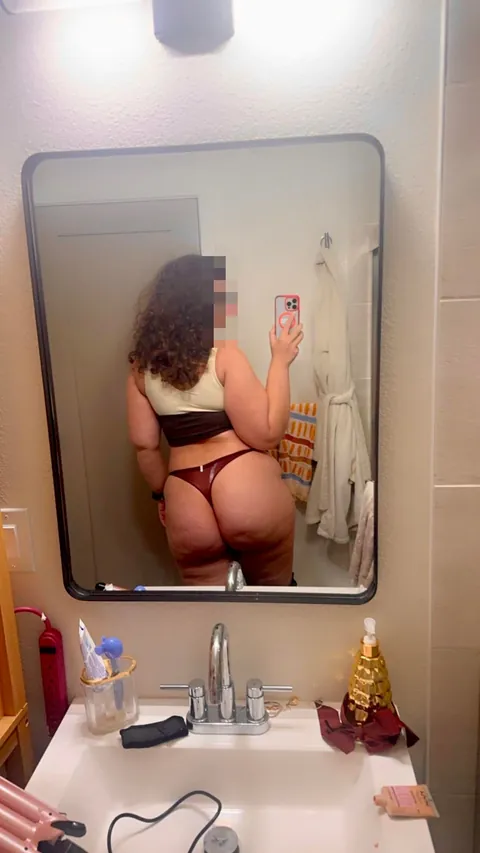 don’t mind the messy counter [f]