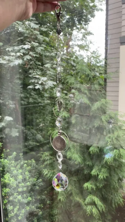I lost my beloved service dog, Kayenne, a month ago at 12 years old. A very thoughtful Redditor who makes beautiful sun catchers surprised me by sending me one she made to honor my dog. Despite my grief, it definitely made me smile. Thank you for your kindness, catcherofsun! ♥️ 