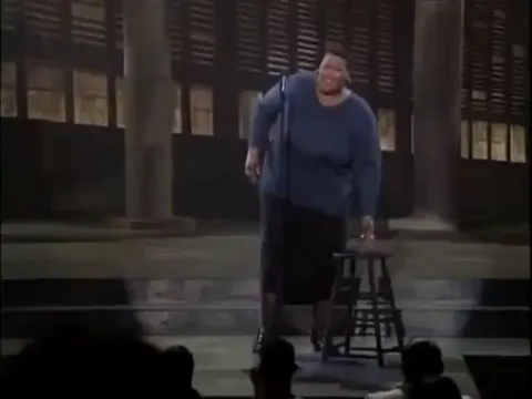 She had the entire crowd on their feet within 1 minute of her stand up.