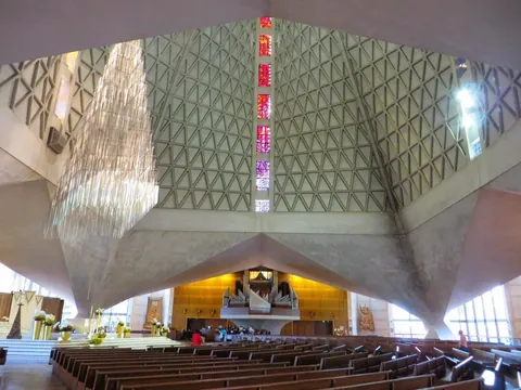 Cathedral of Saint Mary of the Assumption in San Francisco, California (1965-1970) by Pietro Belluschi, with Pier Luigi Nervi